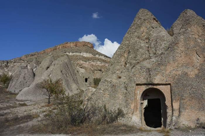 Area di Şahinefendi. Lungo il percorso verso il cono che rinserra la chiesa dei Quaranta Martiri