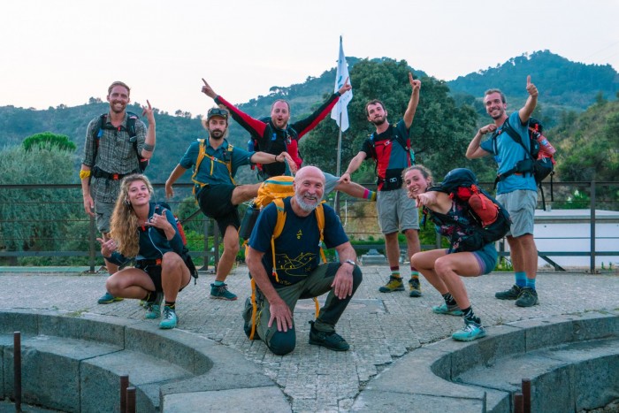 Va' Sentiero: davanti, Martina, Giovanni e Sara; dietro, Andrea, Diego, Francesco, Giacomo e Yuri - foto Sara Furlanetto