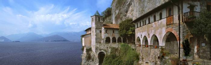 L'eremo di S. Caterina del Sasso sul Lago Maggiore