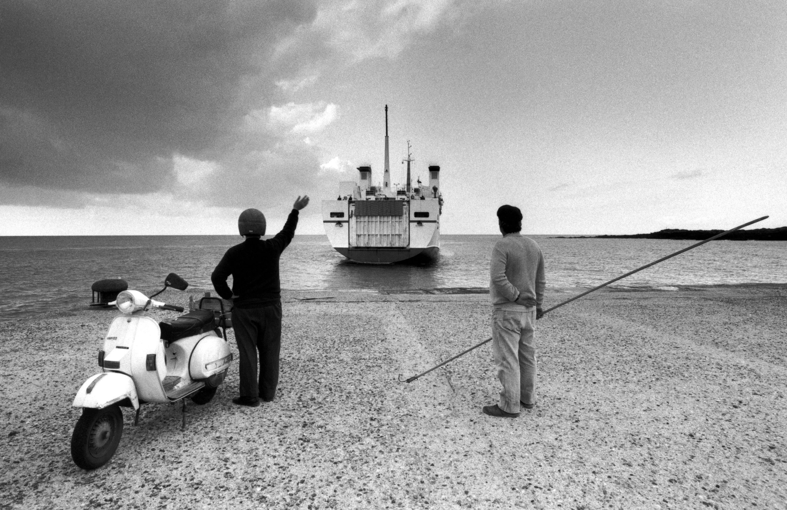 Gianni Berengo Gardin, Linosa, 1991 Stampa ai Sali d’argento Vintage print Foto ©Gianni Berengo Gardin. Tutti i diritti riservati. Courtesy Archivio Gianni Berengo Gardin, Milano