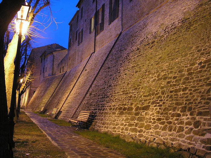 Staffolo (An), Bandiera arancione Tci: le mura medievali