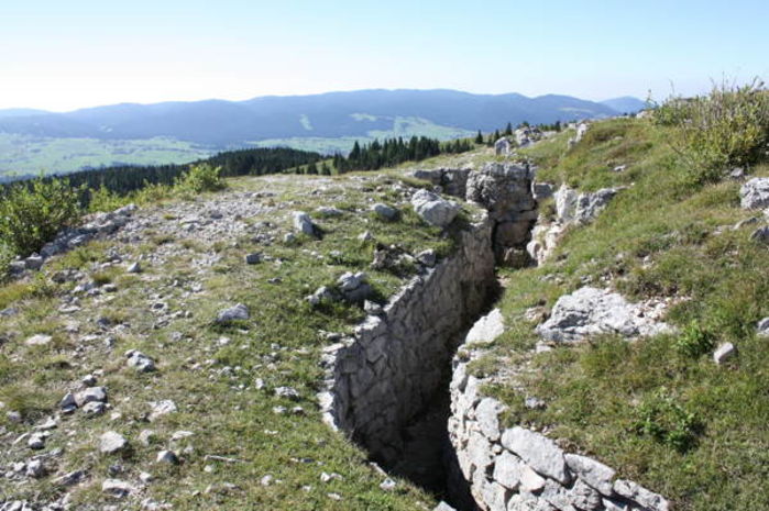 Una trincea sul Monte Zebio.
