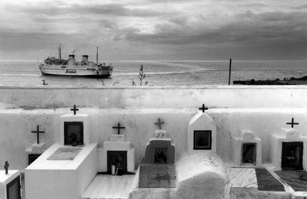 Gianni Berengo Gardin, Linosa, 1991 Stampa ai Sali d’argento Vintage print Foto ©Gianni Berengo Gardin. Tutti i diritti riservati. Courtesy Archivio Gianni Berengo Gardin, Milano