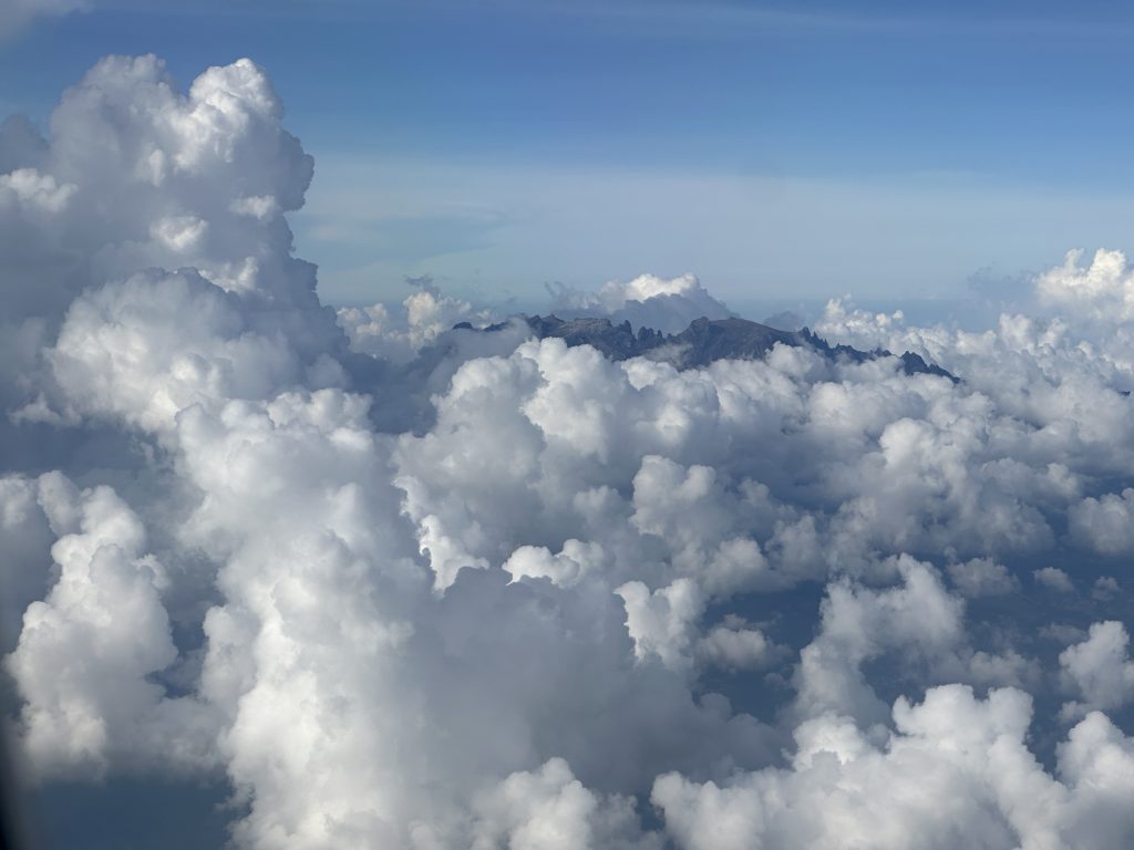 Il Monte Kinabalu dall'alto - foto Stefano Brambilla