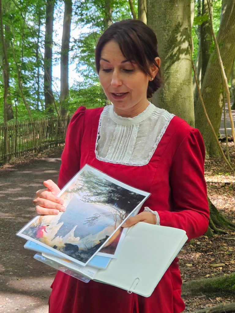 L'escursione alle scogliere di Rügen con una giovane attrice in costume - foto Roberto Copello