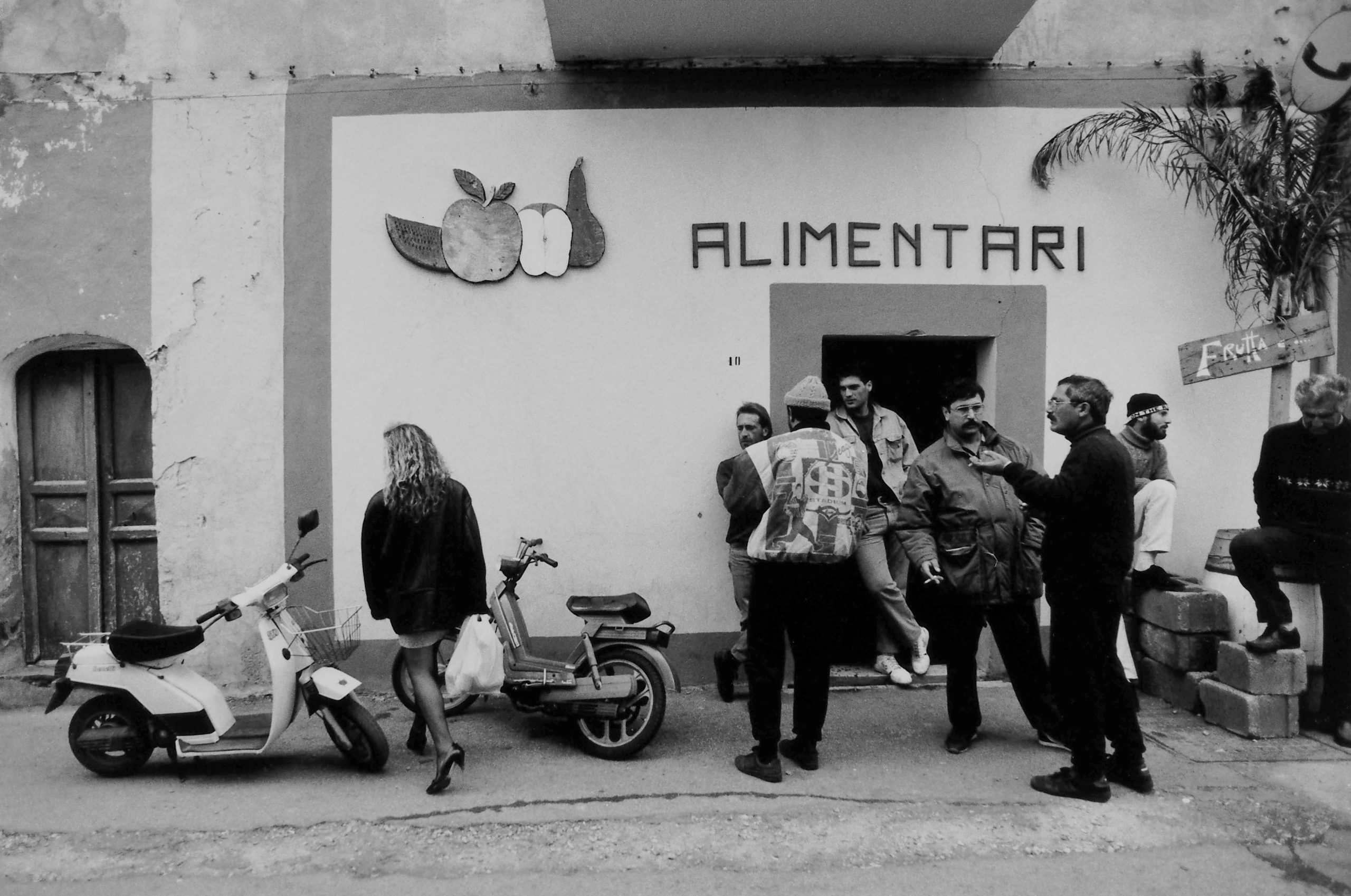 Gianni Berengo Gardin, Linosa, 1991 Stampa ai Sali d’argento Vintage print Foto ©Gianni Berengo Gardin. Tutti i diritti riservati. Courtesy Archivio Gianni Berengo Gardin, Milano