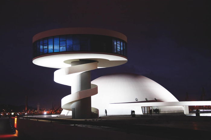 Il Centro culturale Niemeyer ad Avilés