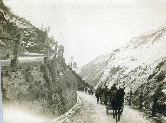Le carrozze salgono a Madesimo nel 1911