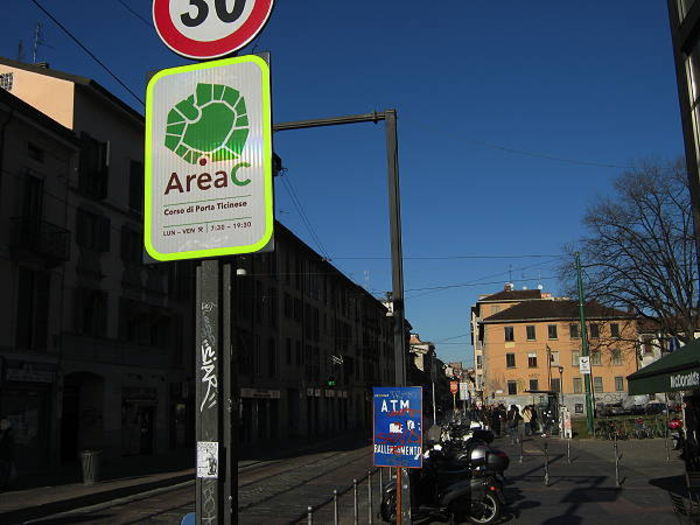 Un cartello dell'Area C. © P. Carlesi