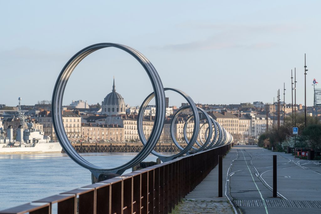 Les anneaux Daniel Buren - Le Voyage à Nantes