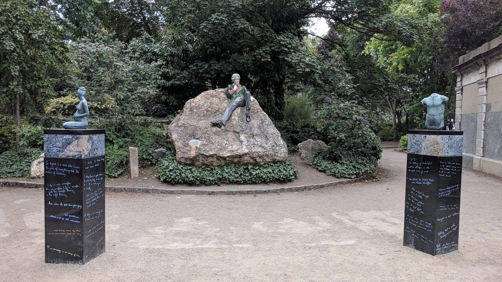 Oscar Wilde Memorial Sculpture, Dublino - foto Spleodrach/Wikimedia Commons
