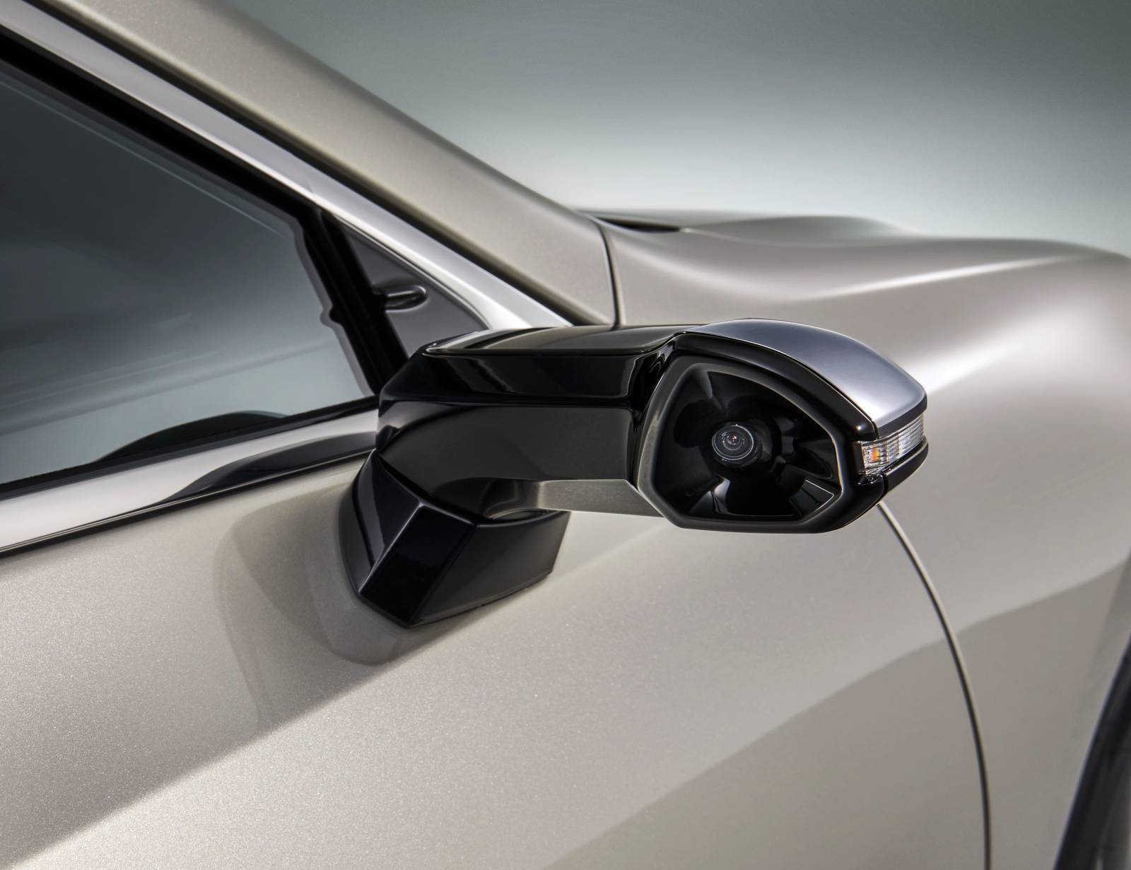 Il sistema DOT di Lexus.