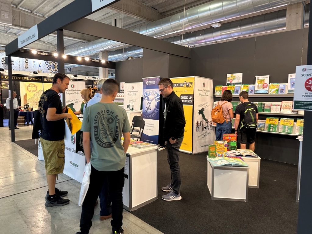 Lo stand del Touring Club al Salone del Camper di Parma
