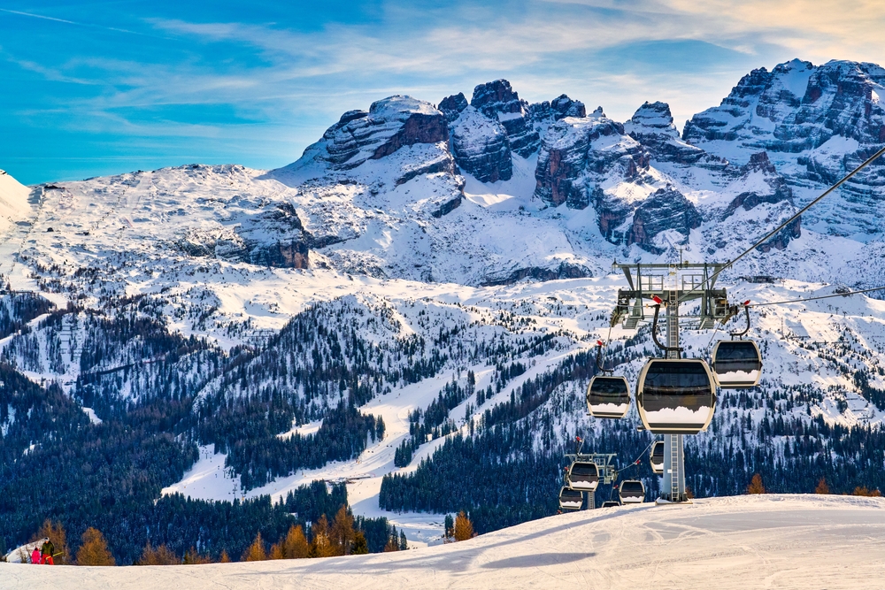 Una funivia nelle Dolomiti di Brenta 