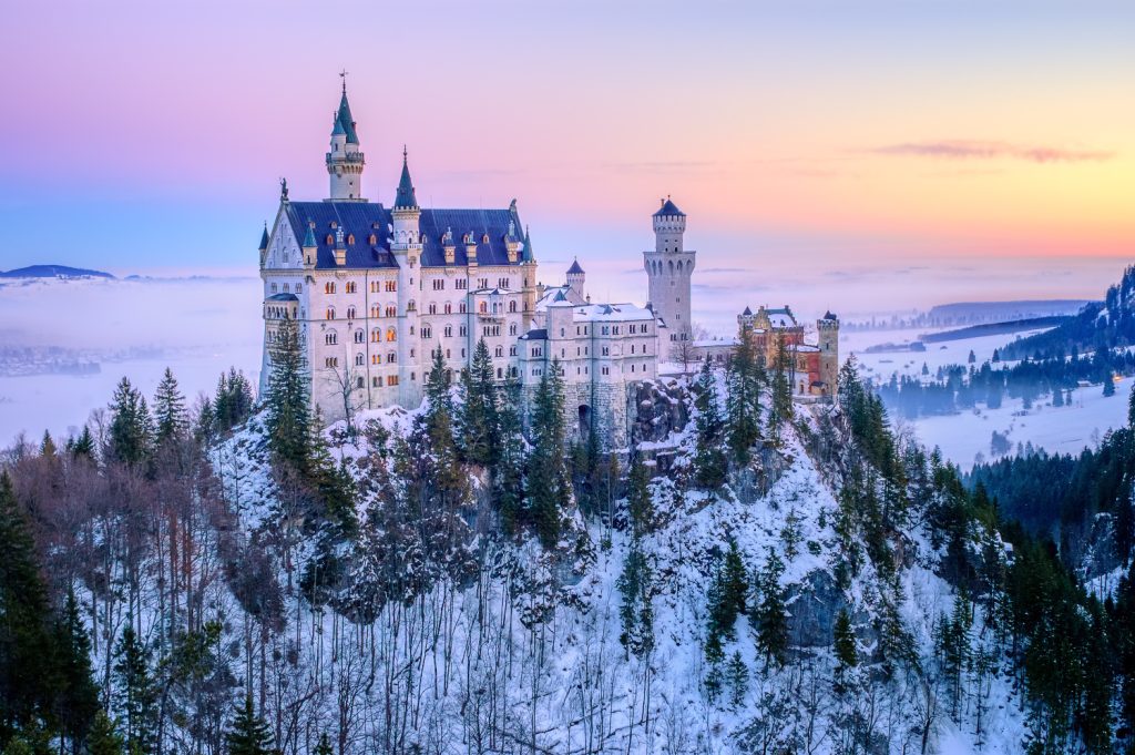 Il Castello di Neuschwanstein - foto Shutterstock