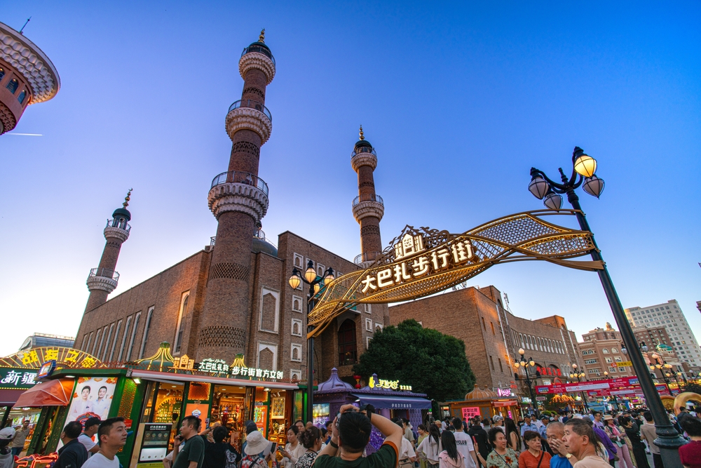 Una delle moschee di Urumqi, ricostruite di recente – foto Shutterstock
