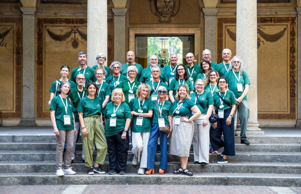 Un gruppo di Volontari di Aperti per Voi 