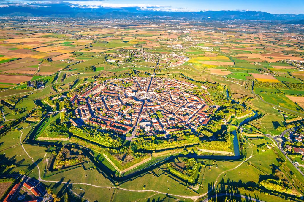 Veduta aerea di Palmanova, foto xbrchx/Shutterstock
