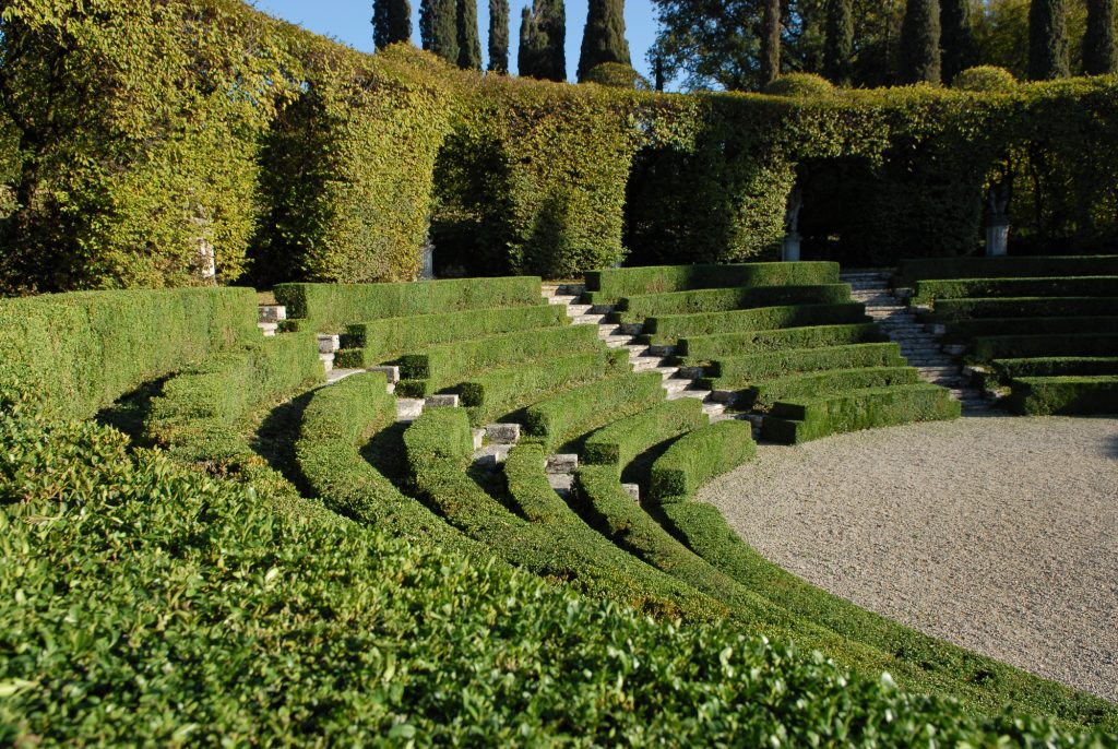 Teatro di verzura, Giardino di Pojega 